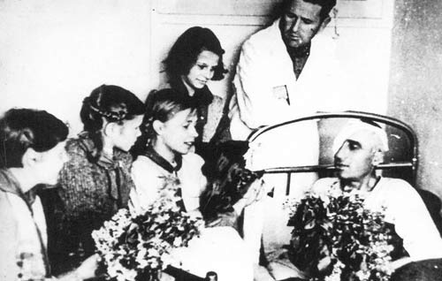 совершить суицид, самоубийство